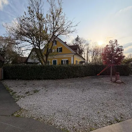 Charmante Zum Wohlfuehlen 公寓 *